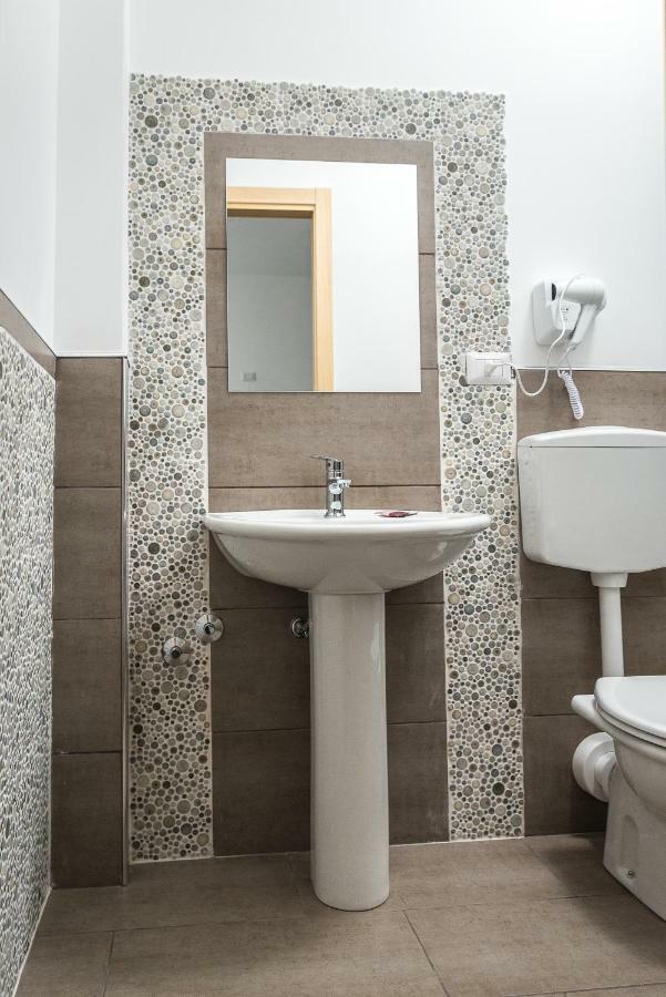 Al Qatta Bed & Breakfast Canicatti Bagian luar foto