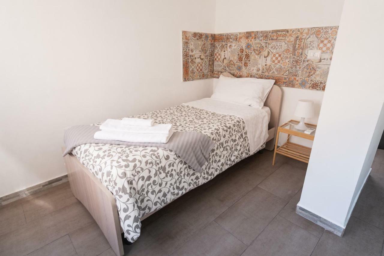 Al Qatta Bed & Breakfast Canicatti Bagian luar foto